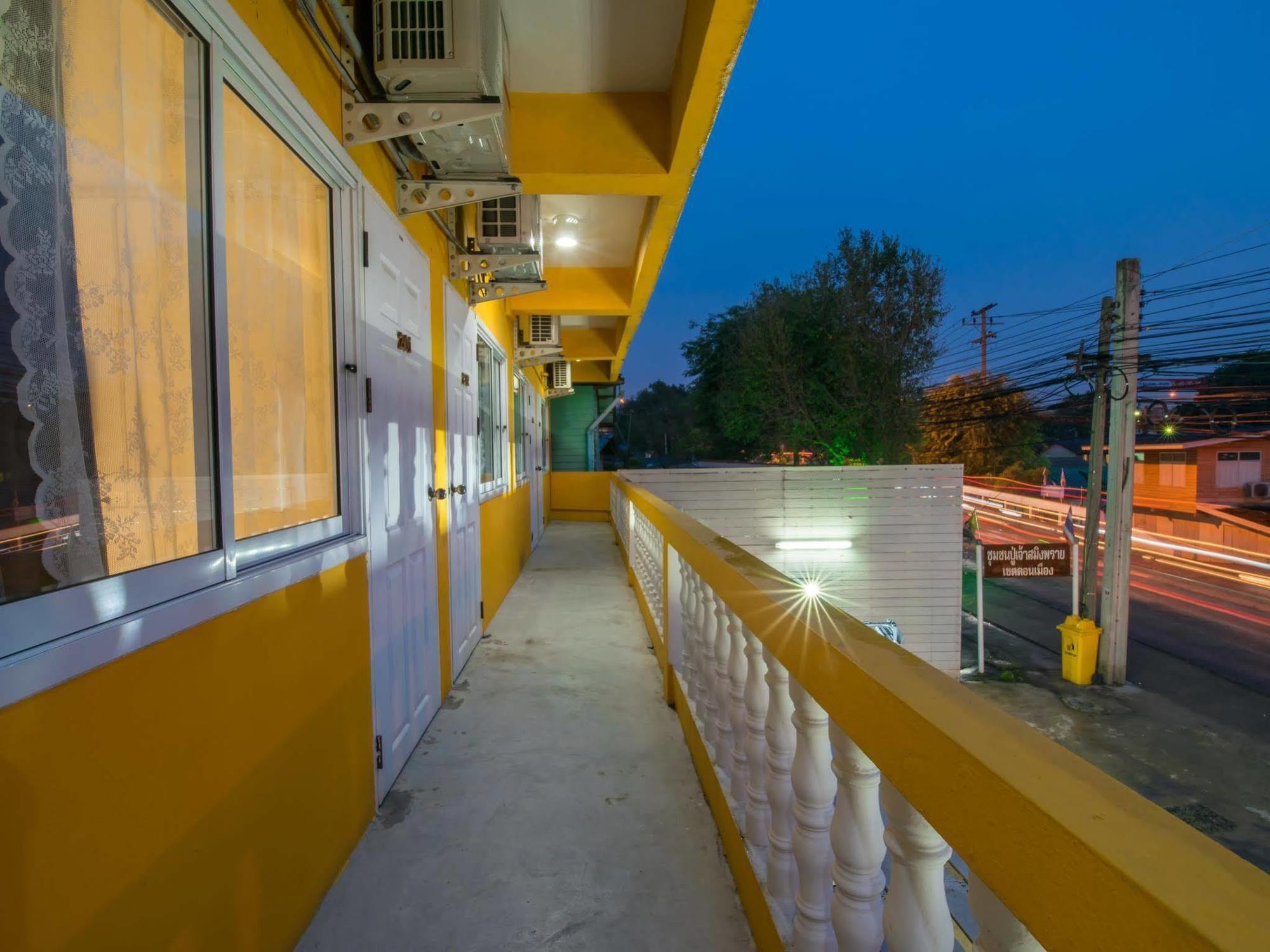 Take A Rest Donmuang Residence Bangkok Exteriör bild